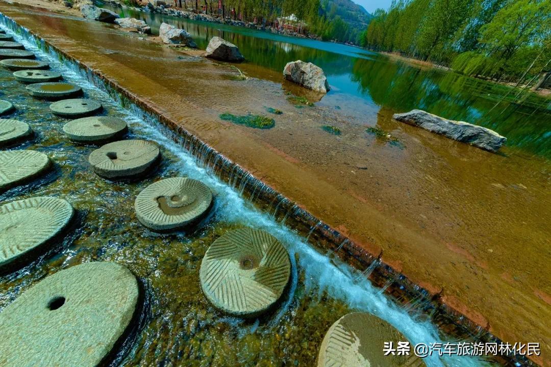 关注汽车旅游网公众号，免费游利山涧