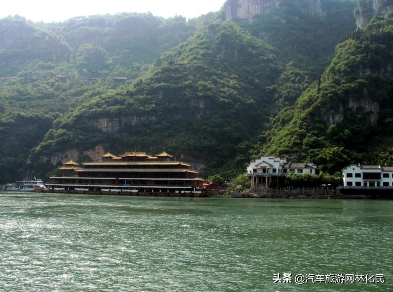 ：880元/人三峡襄阳精华四日游