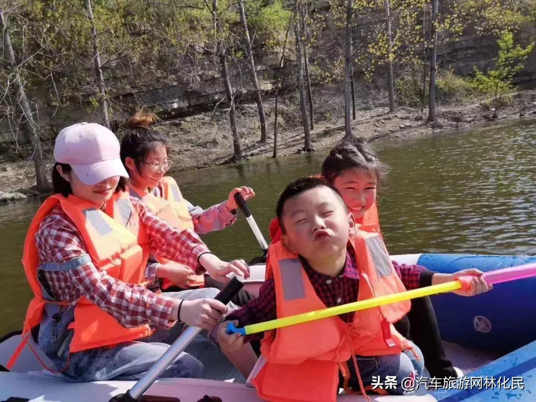 关注汽车旅游网公众号，免费游利山涧