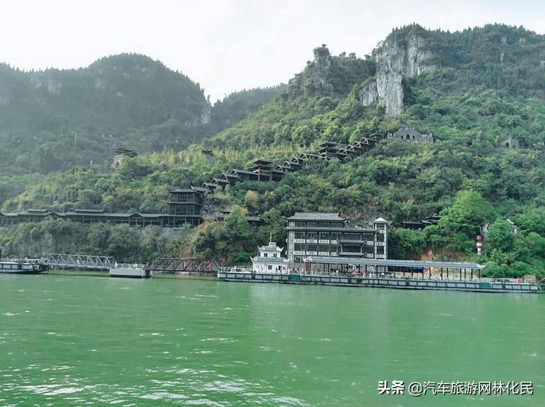 ：880元/人三峡襄阳精华四日游