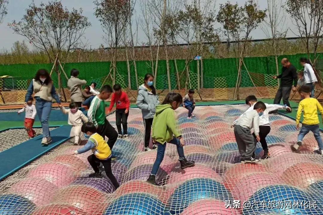 关注汽车旅游网公众号，免费游利山涧