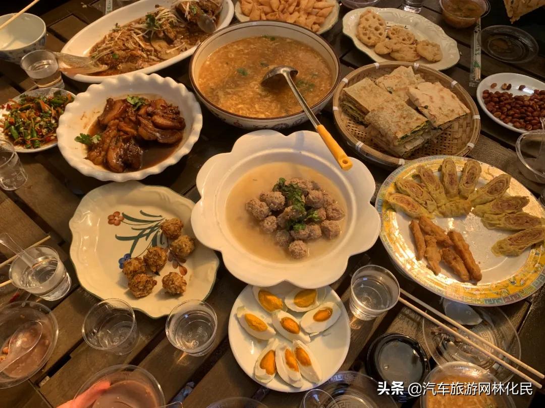 关注汽车旅游网公众号，免费游利山涧