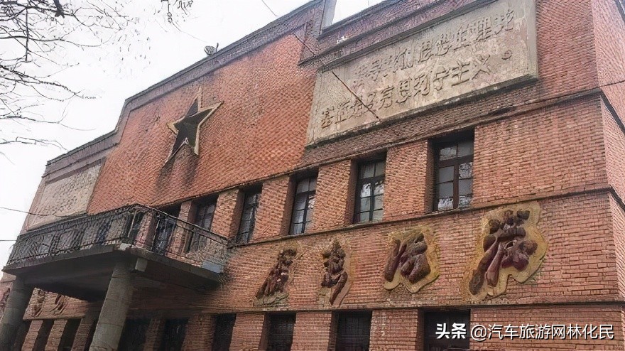 ：880元/人三峡襄阳精华四日游